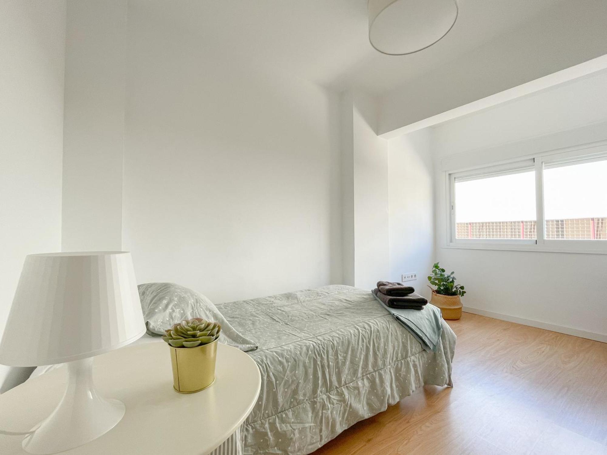Moderno Apartamento Plz De La Merced Malaga Bagian luar foto