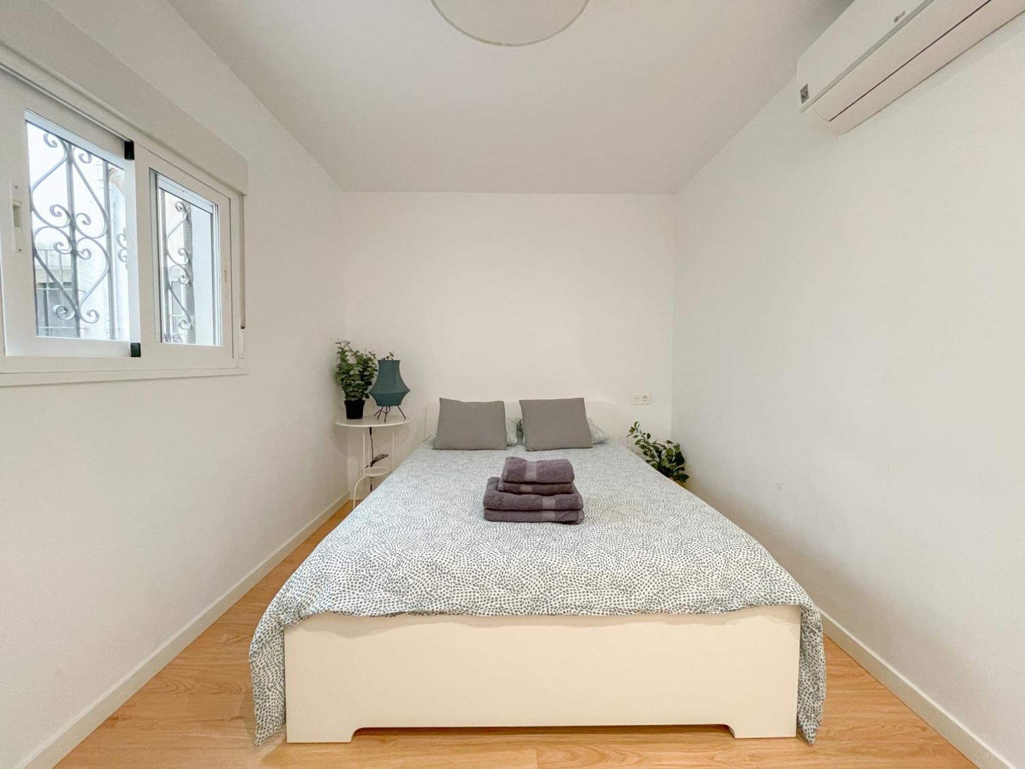 Moderno Apartamento Plz De La Merced Malaga Bagian luar foto