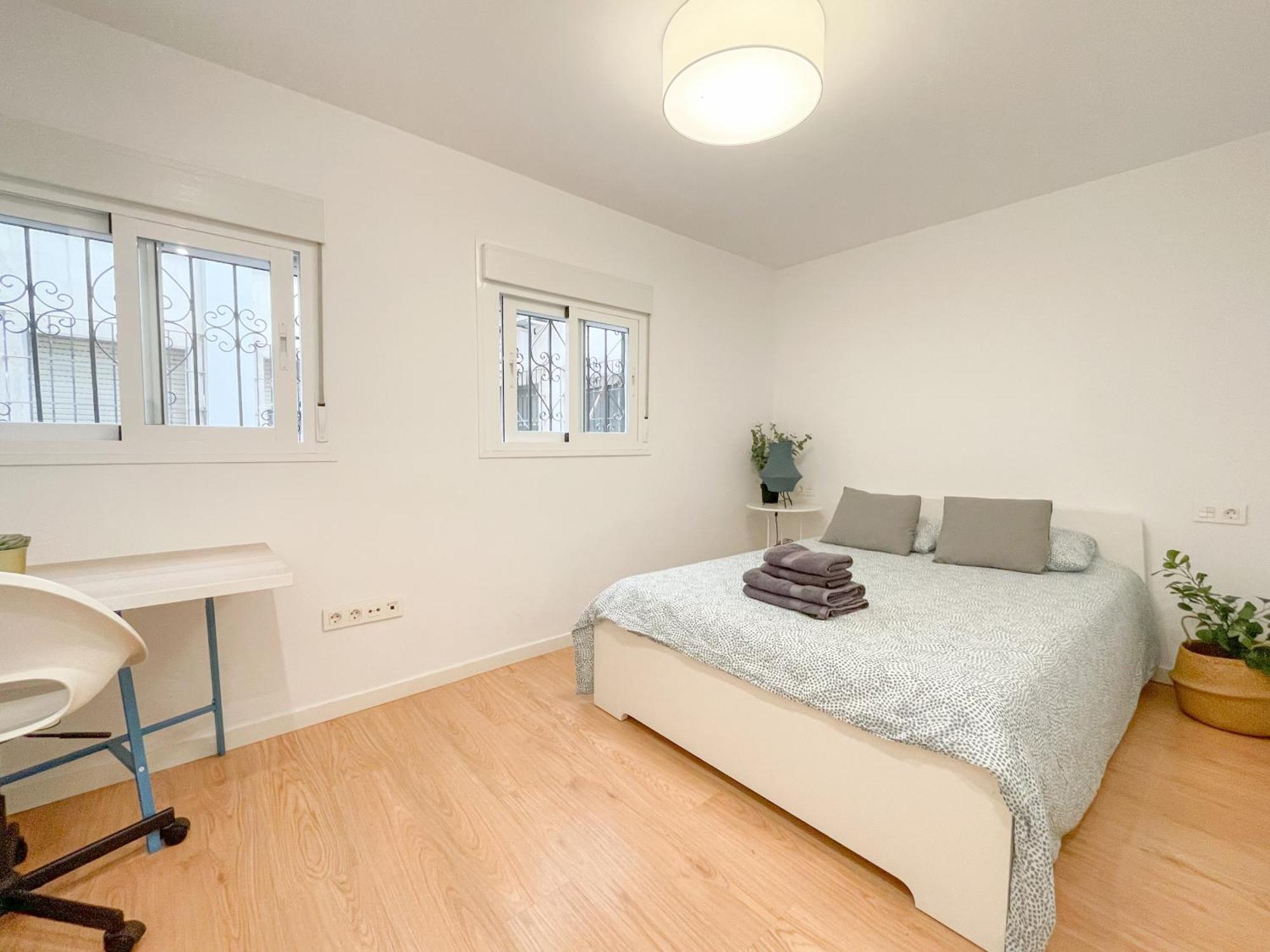 Moderno Apartamento Plz De La Merced Malaga Bagian luar foto
