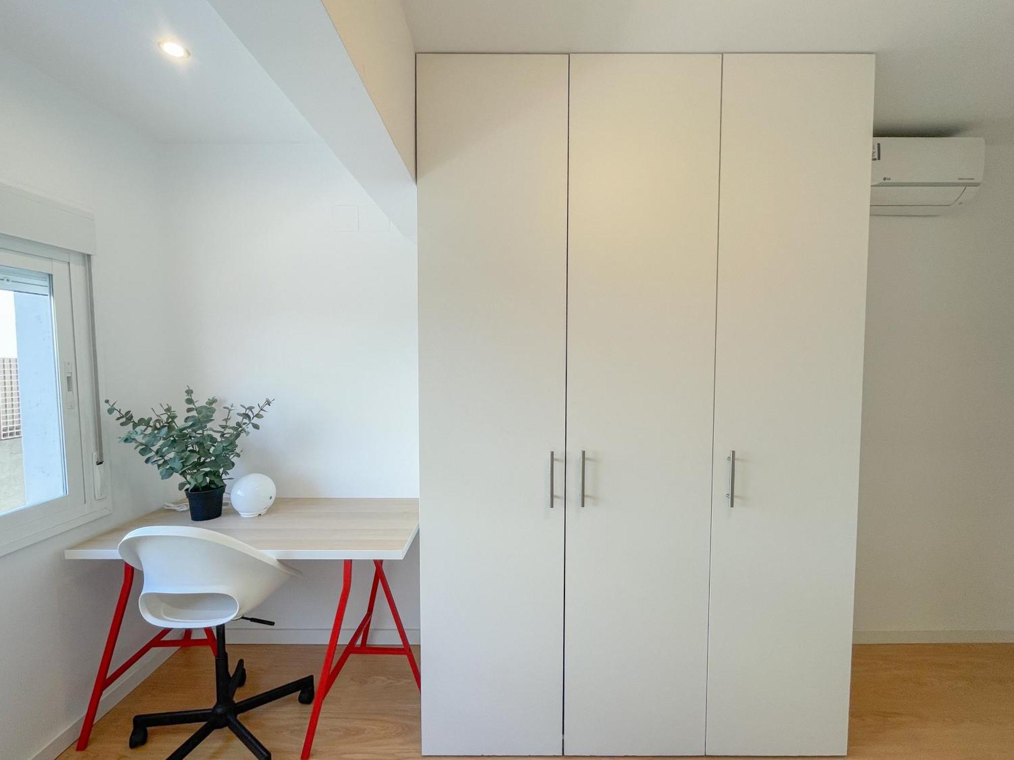Moderno Apartamento Plz De La Merced Malaga Bagian luar foto