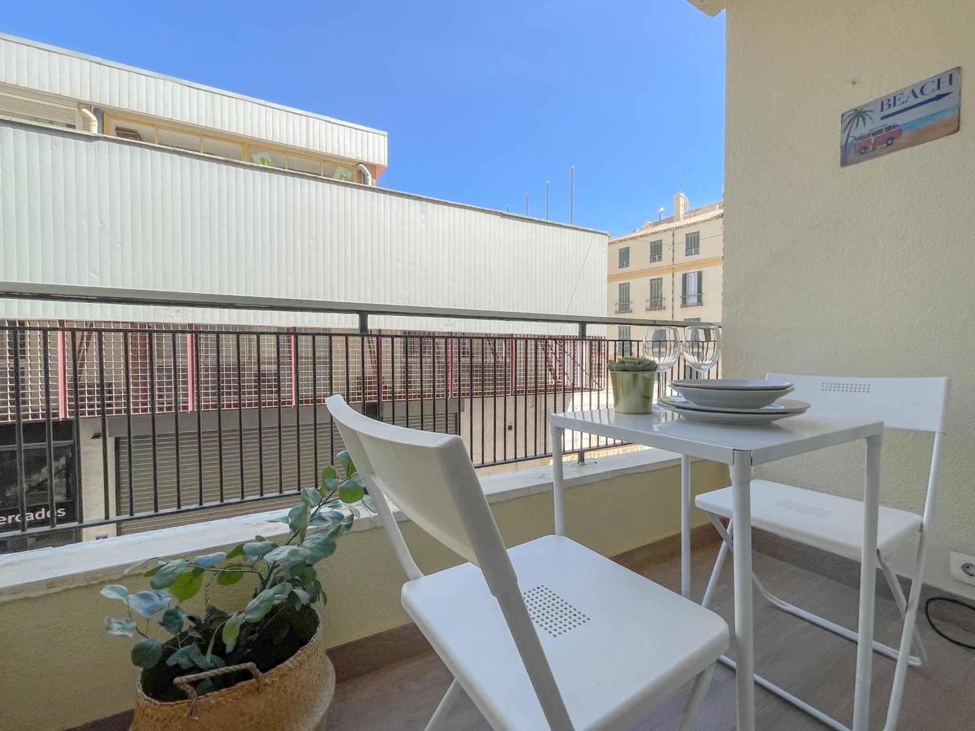 Moderno Apartamento Plz De La Merced Malaga Bagian luar foto
